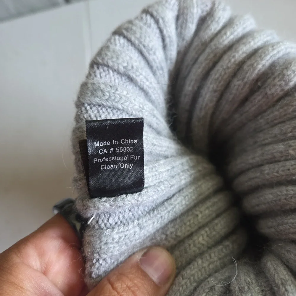 FRR Wool Blend Knit Gray Beanie Hat Genuine Raccoon Fur Pom Pom Winter Warm